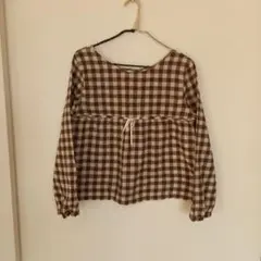茶色チェックカットソー