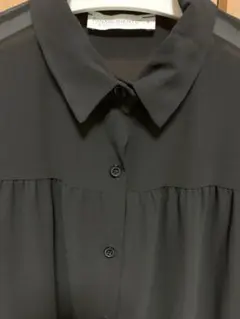 【リナシメントのシアーシャツ 黒】