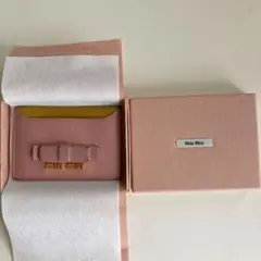 miumiuカードケース サーモンピンク(箱付き)