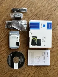 OLYMPUS オリンパス TG-870 WHT+シリコンジャケット