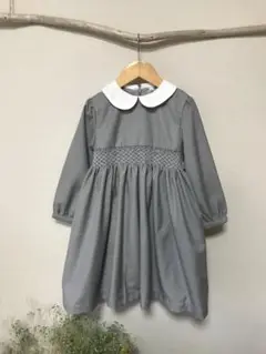 定番　好評　グレー　スモッキング ワンピース　ファミリア　好き