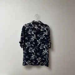 花柄アロハシャツ（ネイビー系）