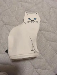 猫のキャンバスポーチ　ROOTOTE　ルートート　猫ポーチ　自立　おすわり猫