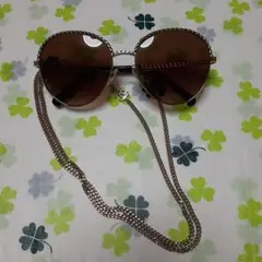CHANEL チェーン付きサングラス