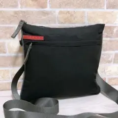 《美品》PRADA(プラダ)ショルダーバッグ