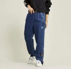 adidas ミッドウエスト デニム