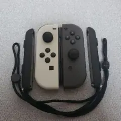 Switch　ジョイコン　左右　ホワイト&ブラック