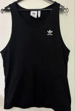 【美品】adidas ブラック タンクトップ Mサイズ