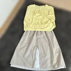 Samansa Mos2 イエローフリルトップスとベージュスカートセット