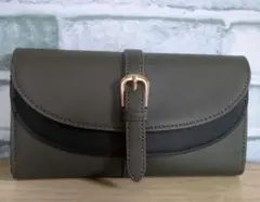 オリーブグリーン フラップ式長財布