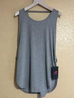 New Balance ノースリーブ Tシャツ グレー 新品
