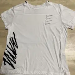 Nike DRI-FIT ホワイト Tシャツ