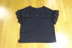 MUMU & CO. フリル付きTシャツ 黒色