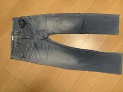 カールヘルム　デニムパンツ