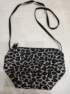 エルベシャプリエ パンサーブラン ショルダー 2885F Sサイズ