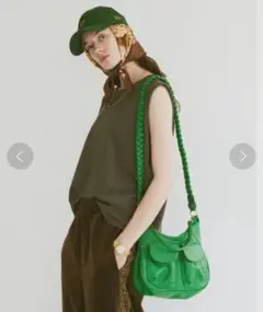 美品 soerte レザーバッグ グリーン