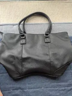 ブラックレザートートバッグ