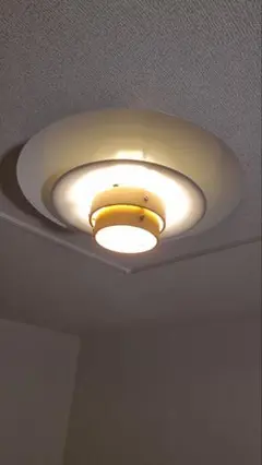 モダンシーリングライト ホワイト