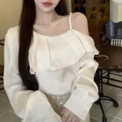 パール付き オフショルダー フリル トップス