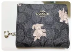 COACH スナップ ウォレット・ハッピー ドッグ 子犬 二つ折り財布
