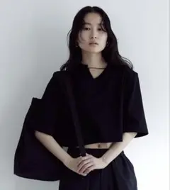 タグ付きmeer. NECK SLIT TEE BLACKネックスリットTシャツ