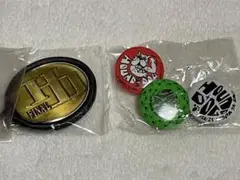 HOUND DOG 「キーホルダー」と「缶バッチ」