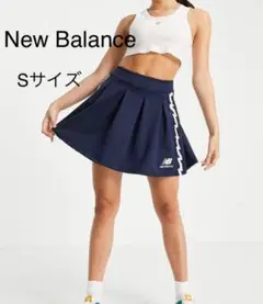 【新品未着用】New Balanceテープドミニスカートネイビー Sサイズ