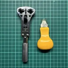 時計工具とこじ開けツール