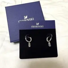 SWAROVSKI クリスタル フープピアス