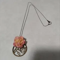 フラワーモチーフネックレス