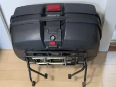 Item thumbnail for item 25a2c8f5-4a9c-4f47-8140-fcd303627c9f