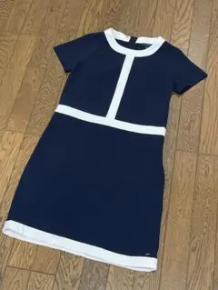 TOMMY HILFIGER　きれいめ半袖ワンピース