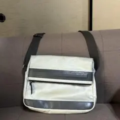 Item thumbnail for item 445ae951-ccd6-4458-b594-f0c0ad89fdbc