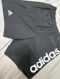 adidas トレーニングショーツ 黒