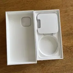 Apple iPhone 15 空箱