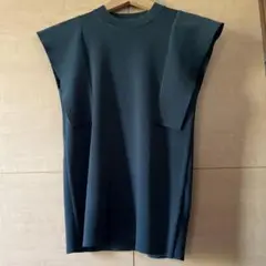 KBF ノースリーブ　ニット