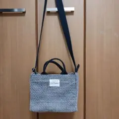 ショルダーバッグ ブラック/ホワイト