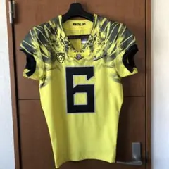 オレゴン大学ダックス試合用ユニフォーム