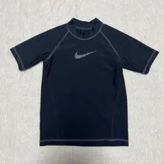 美品　NIKE 120cm 半袖　スポーツインナー　ラッシュガード　黒　ブラック