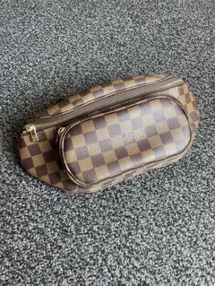 【美品】ダミエ チェック柄 ウエストポーチ ボディバッグLV好きな方