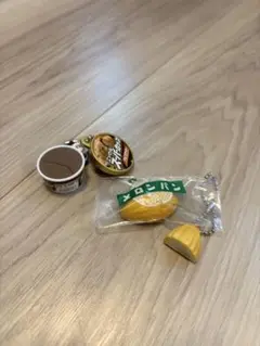 ガチャガチャ　ササキパン　メロンパン　スーパーカップ　チョコクッキー