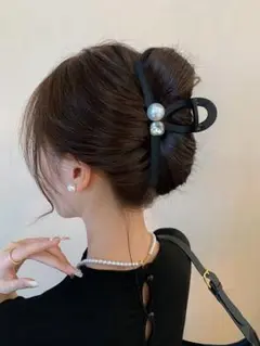 パール付きヘアアクセサリー　ヘアクリップ