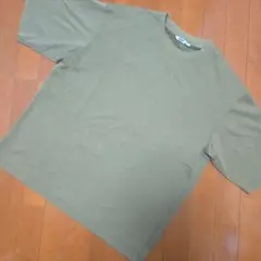 UNIQLO U XL カーキ Tシャツ　エアリズム