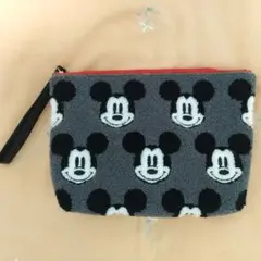 【匿名配送】ミッキー マウス ポーチ サガラ刺繍 モコモコ ディズニー