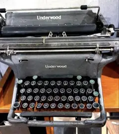 ◇ジャンク　UNDERWOOD　タイプライター　アンティーク　インテリア アンティーク Underwood Typewriter Company 製 タイプライター