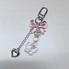 ビーズキーホルダー 韓国 ピンク