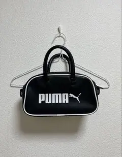 PUMA ブラック ハンドバッグ