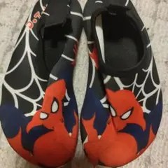 ウォーターシューズ