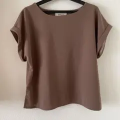 半袖　トップス　ブラウン　Sサイズ