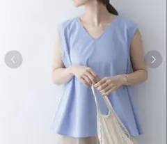 新品 ノースリーブフレアブラウス